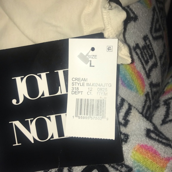 Jolie Noire Tee Shirt - Picture 5 of 5